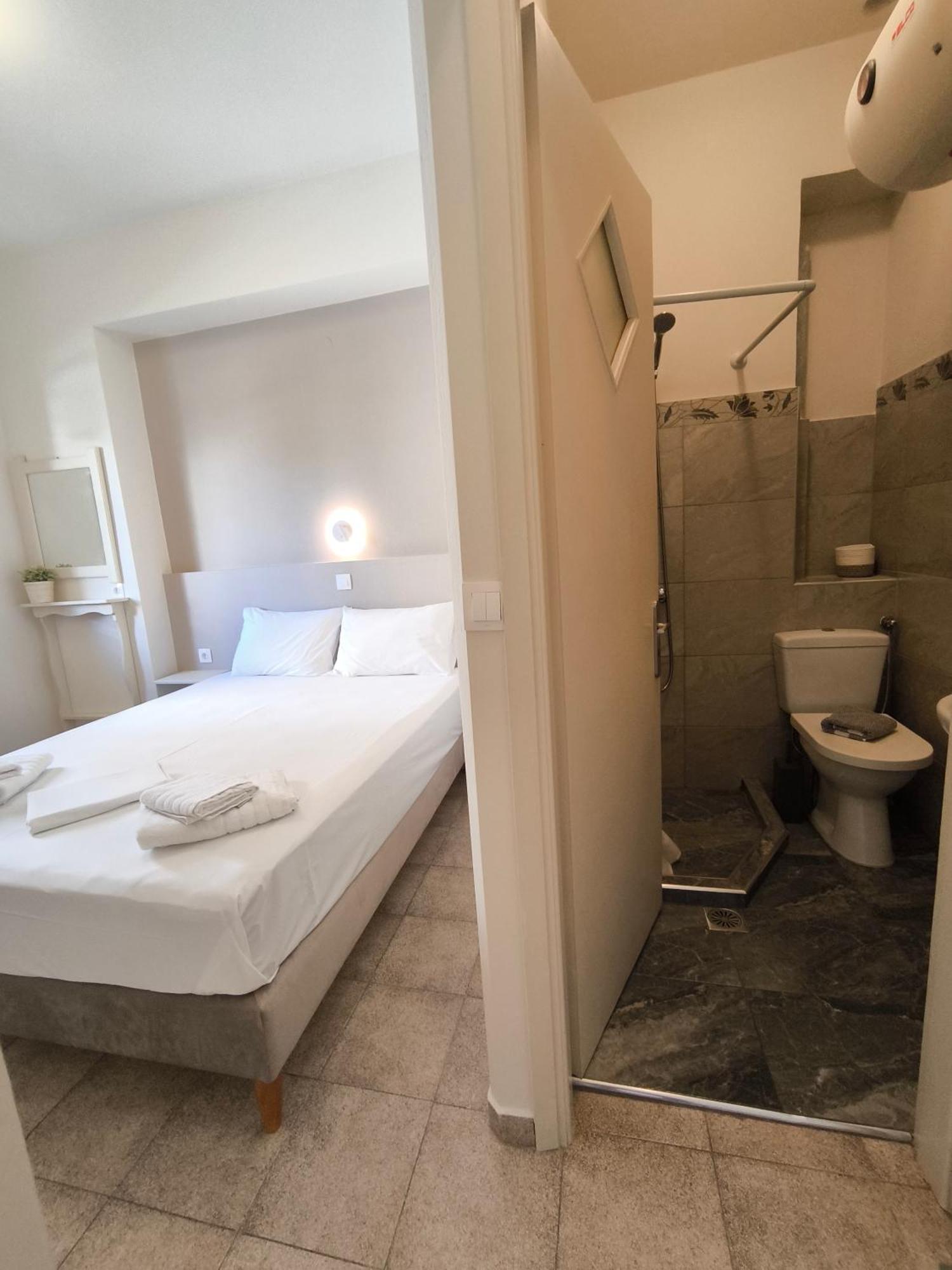 Maro'S Apartments Аргостолион Екстериор снимка